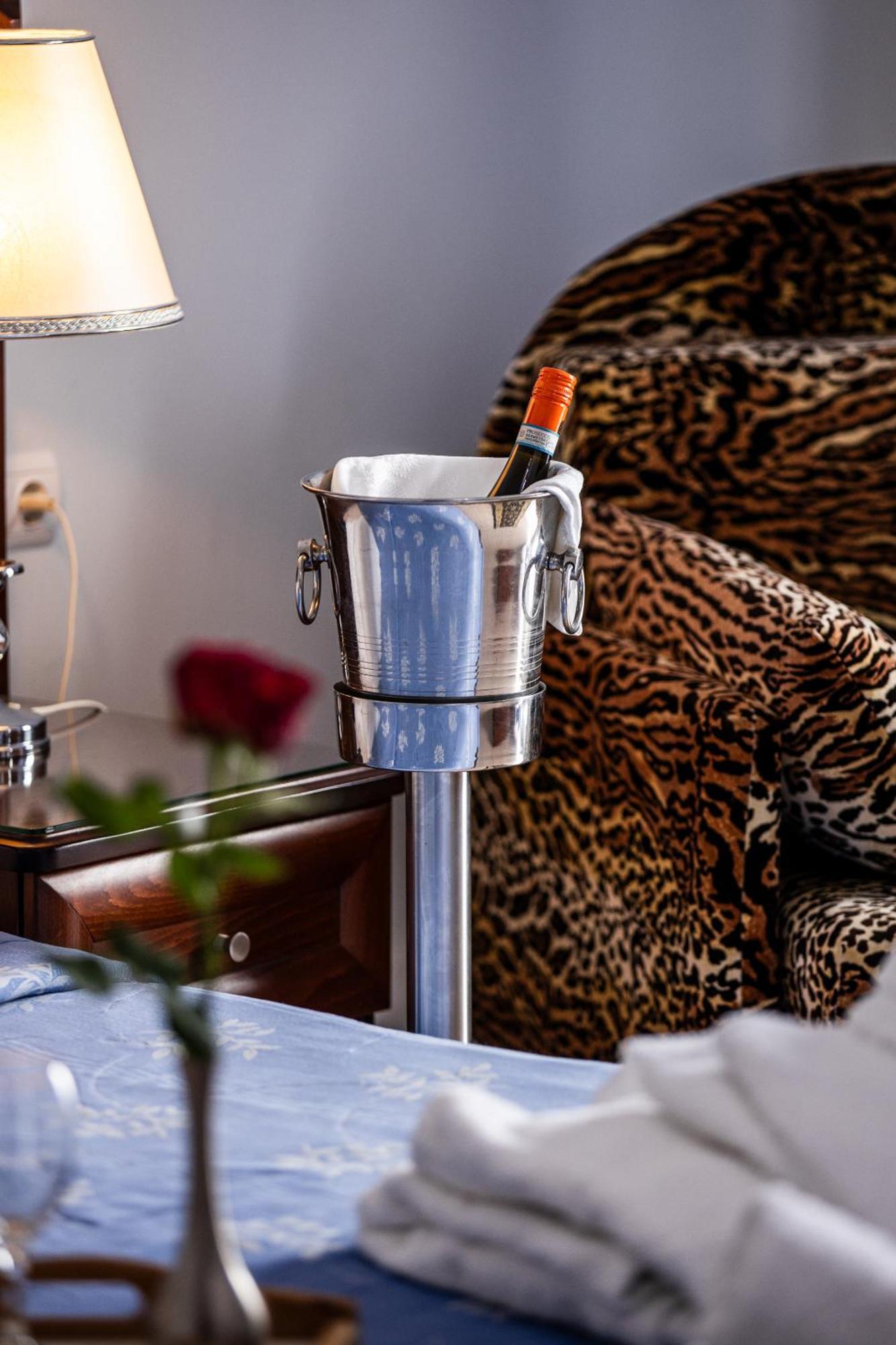 Kymata Hotel Paralía Екстериор снимка
